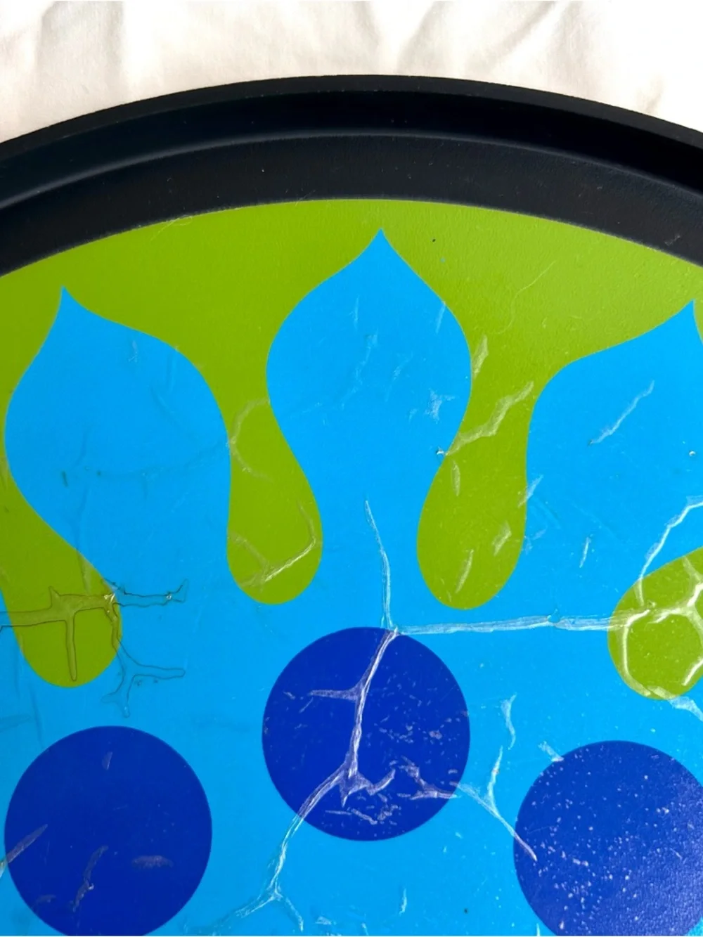 Rubbermaid Retro Round Lazy Susan Tray with Blue Floral Sunburst on Green